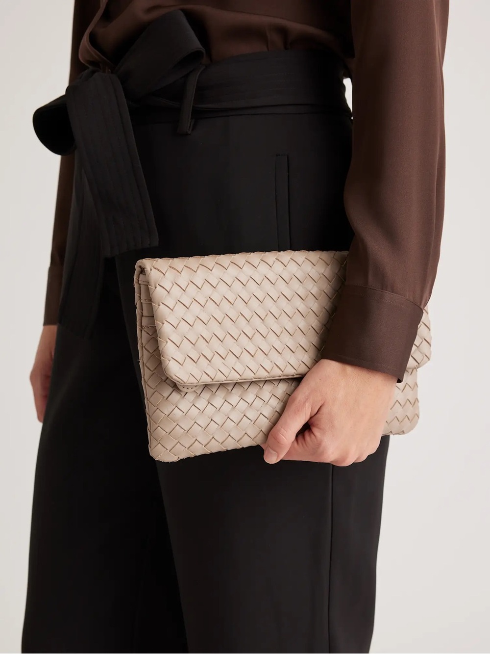 QUINCE Italian Leather Handwoven Convertible Clutch Taupe